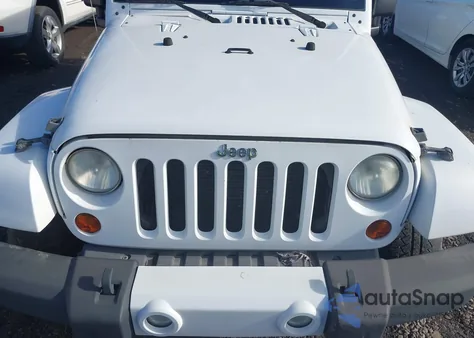 2013 Jeep Wrangler Unlimited Sahara из США, поврежденный, VIN 1C4BJWEG3DL693486